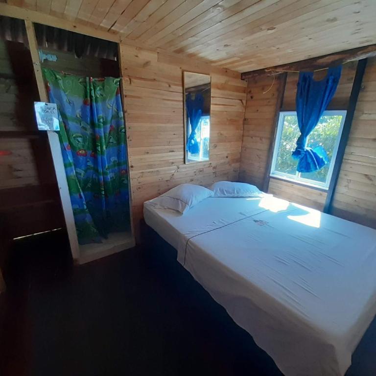 Hugos Place Baru - Double Room with Balcony - 6
