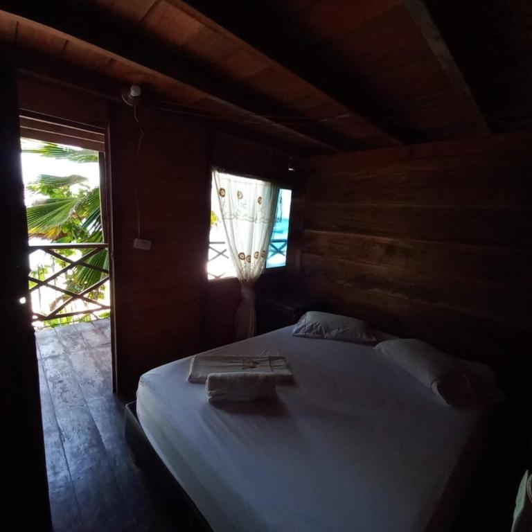 Hugos Place Baru - Double Room with Balcony - 7