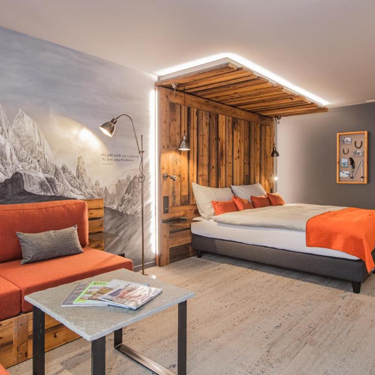 BaseCamp Hotel - Doppelzimmer mit Gartenblick - 4