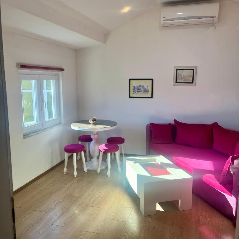 Magic river view Apartment - Two-Bedroom Apartment - 16
