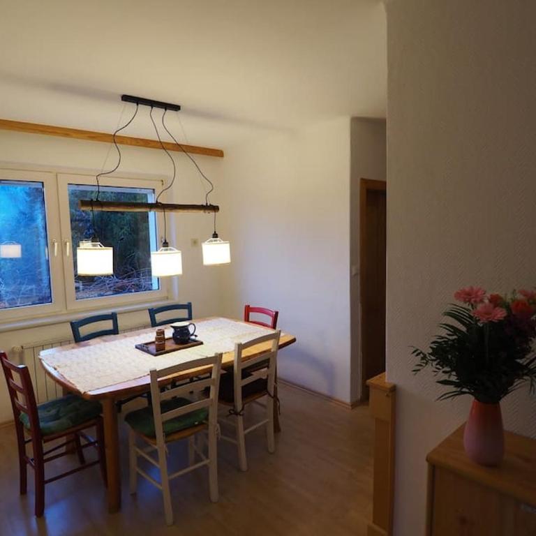 Hillside Hideaway - Ferienhaus - 10