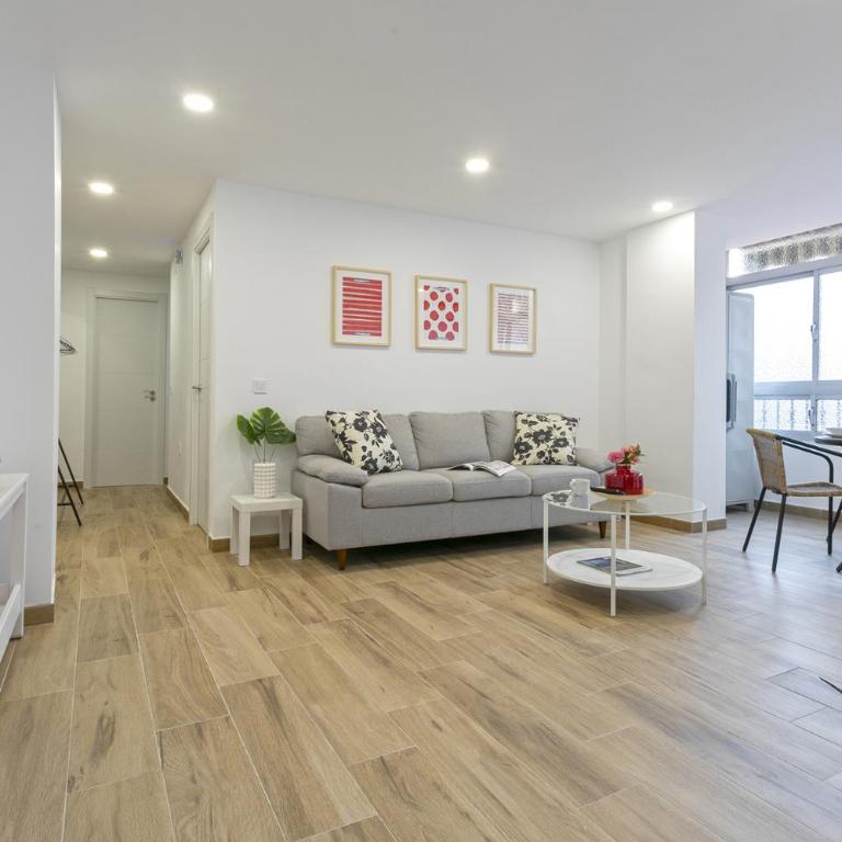 -MalagaSunApts-Central &Quite - Two-Bedroom Apartment - 4