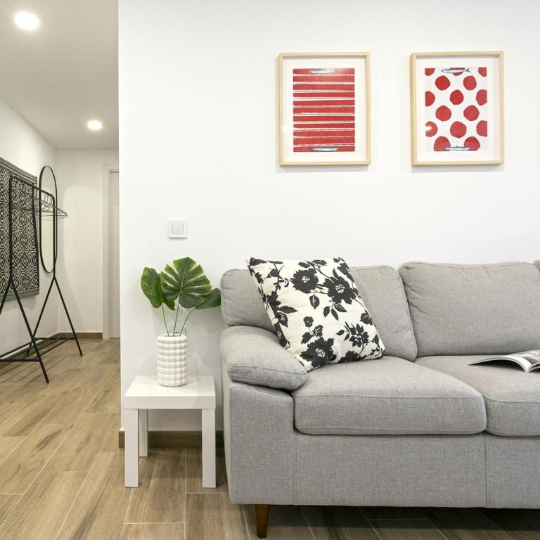 -MalagaSunApts-Central &Quite - Two-Bedroom Apartment - 5