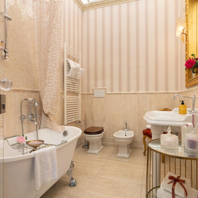 Piazza Pitti Palace - Residenza d'Epoca - Suite Imperial - 14