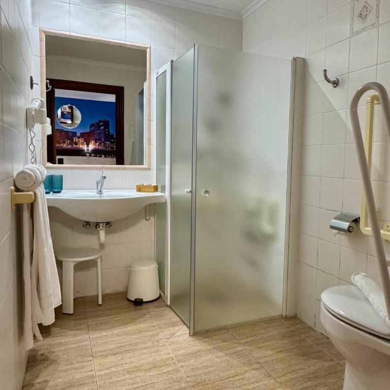 Hotel Artetxe - Double or Twin Room - 3
