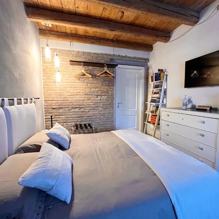 Appartamento RESIDENZA LA CORTE Verona piano terra con piscina, plateatico e giargino - Appartamento con 2 Camere da Letto - 16