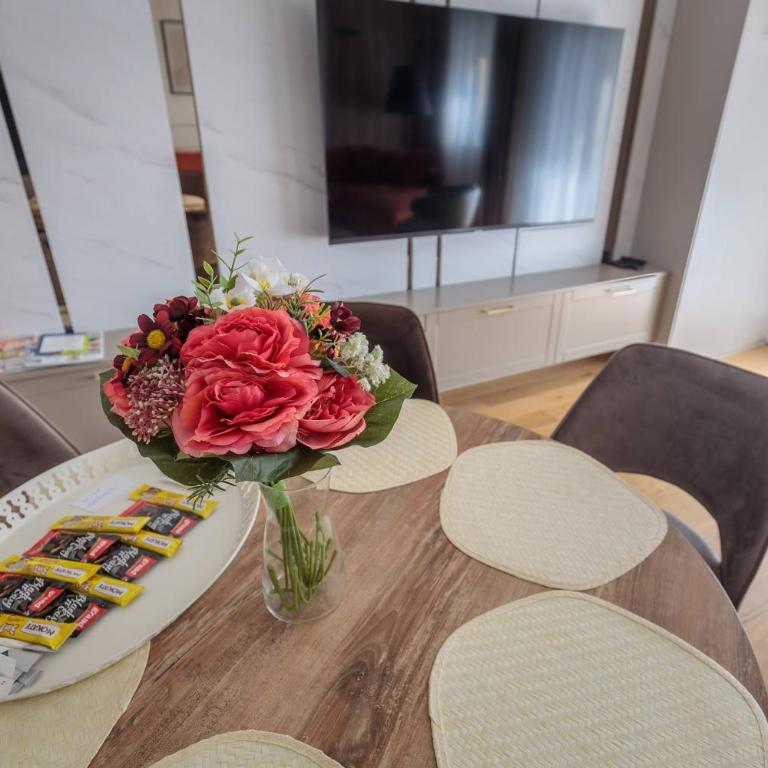 DONNER LUXURY APARTMAN - Two-Bedroom Apartment - 22