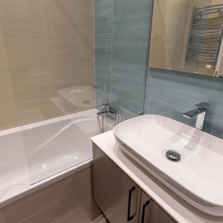 DONNER LUXURY APARTMAN - Two-Bedroom Apartment - 24