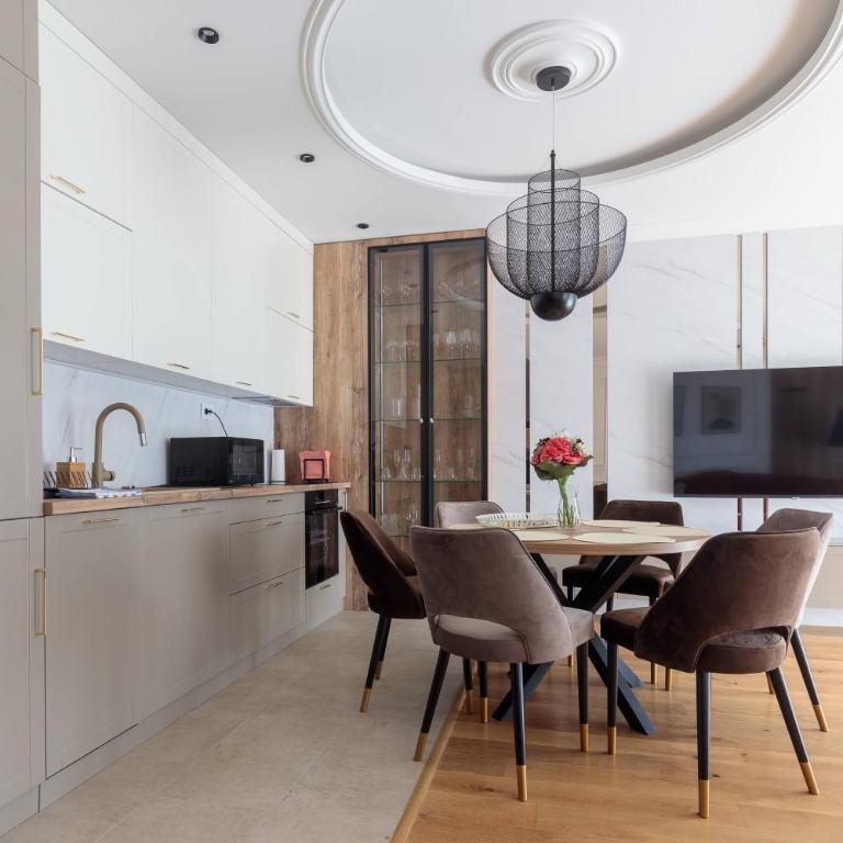 DONNER LUXURY APARTMAN - Two-Bedroom Apartment - 8