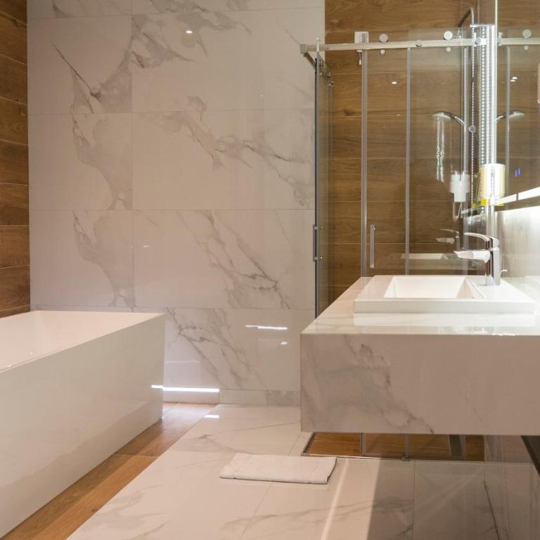 HA Hotel Mostar - Presidential Suite - 4