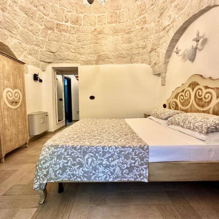 Savito Guest House - Camera Tripla con Bagno Privato - 2