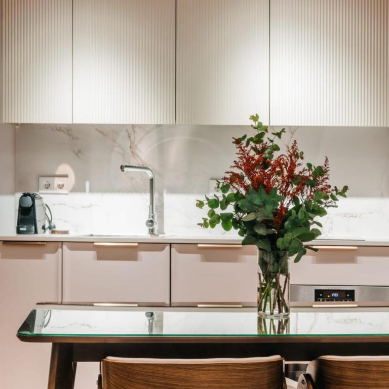 Stunning Apartment near Gran Via Metro - One-Bedroom Apartment with Gallery - 29