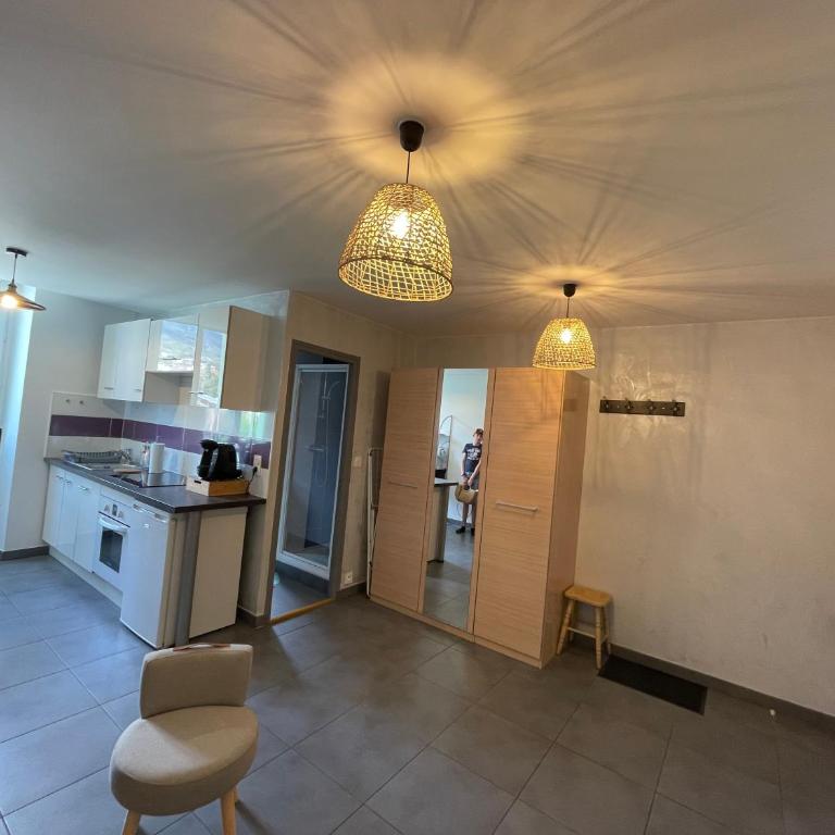 Studio centre ville de Briançon - Appartement 1 Chambre - 12