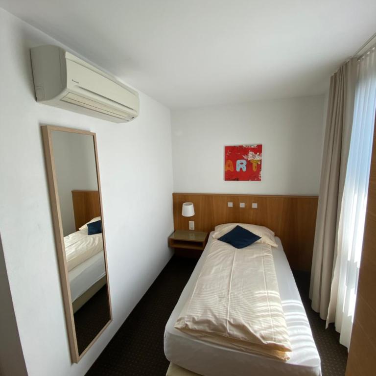 Businesshotel Lux - Einzelzimmer - 1