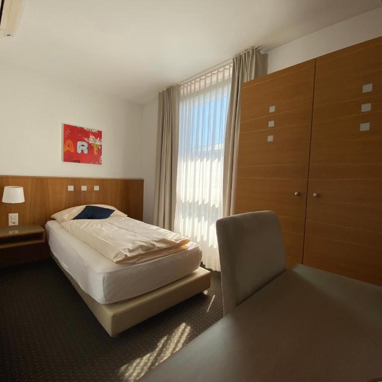 Businesshotel Lux - Einzelzimmer - 4