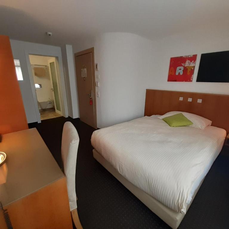 Businesshotel Lux - Basic Einzelzimmer - 1