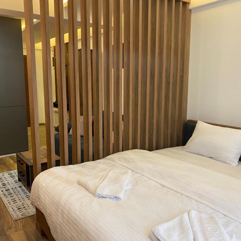 VortexLux - Apartment with Balcony - 23