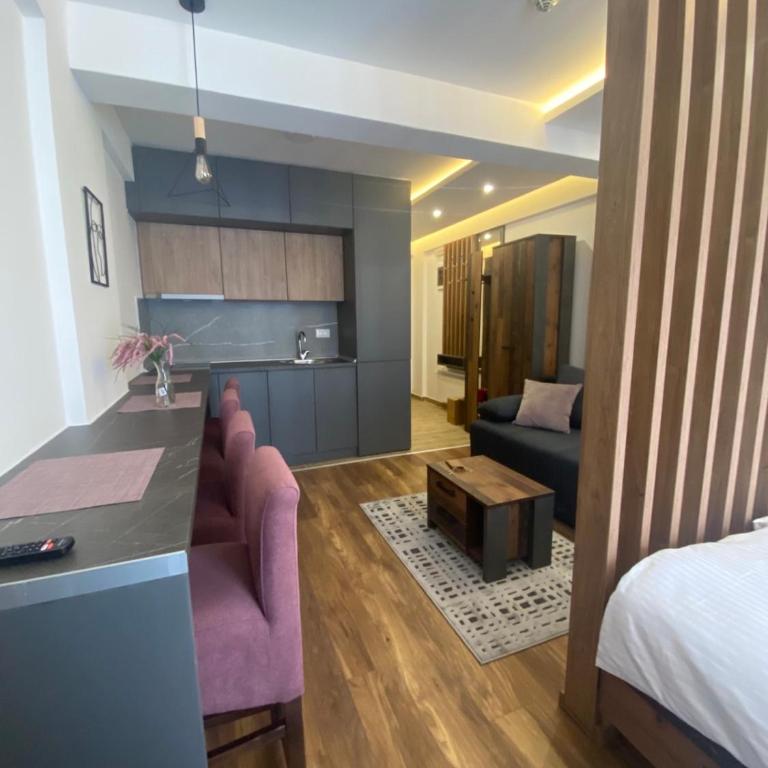 VortexLux - Apartment with Balcony - 26