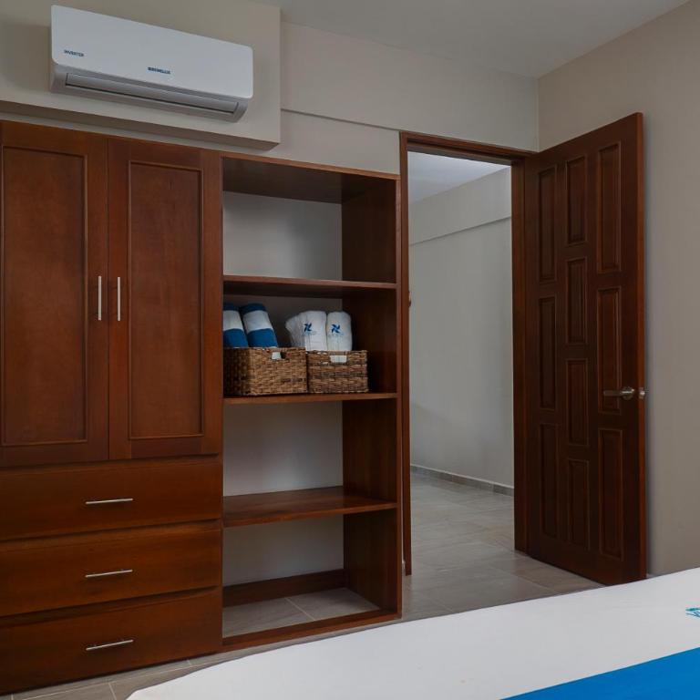 Blue Veleta - Suite Familiar con balcón - 3