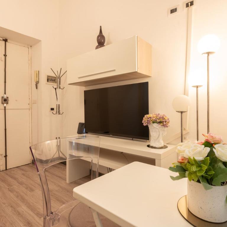Cairoli 1 House G&B colisée - One-Bedroom House - 10