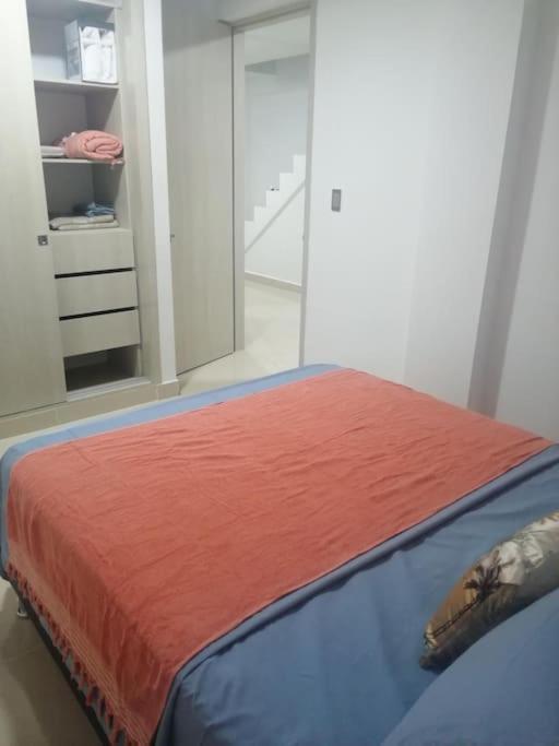 ALQUILO''APARTAMENTO COMPLETO con ZONA PRIVADA SOCIAL BARBECUE BBQ'' para FAMILIAS-3 HABITACION-2 duchas - Apartamento de 3 dormitorios - 20