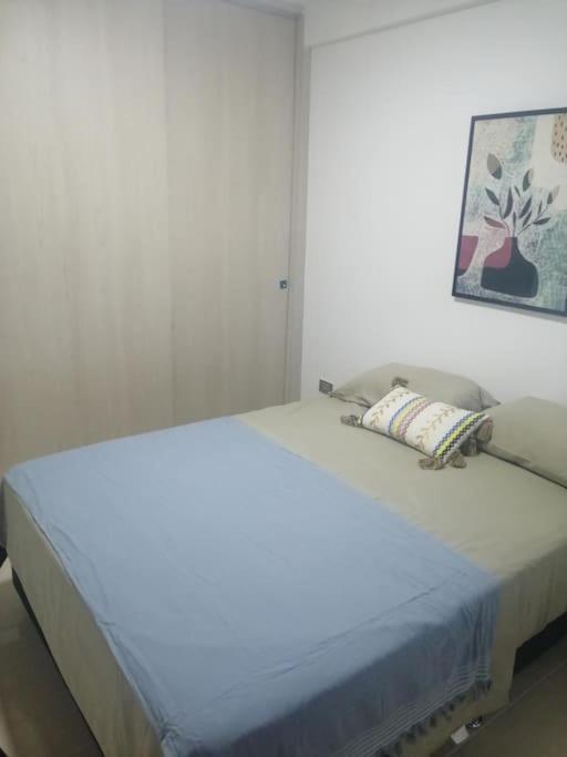 ALQUILO''APARTAMENTO COMPLETO con ZONA PRIVADA SOCIAL BARBECUE BBQ'' para FAMILIAS-3 HABITACION-2 duchas - Three-Bedroom Apartment - 35