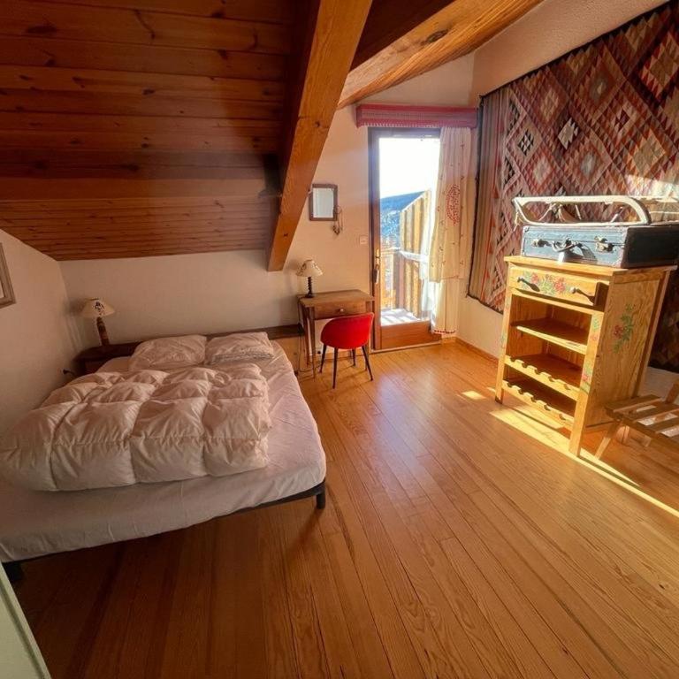 Duplex 3 Pièces - Vue Lac et Montagnes - Parking Inclus - Appartement 2 Chambres - 6