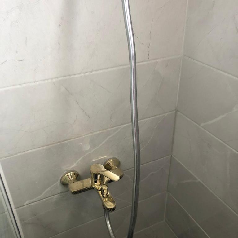 Hostal Napoli - Habitación Doble con cama supletoria - 6