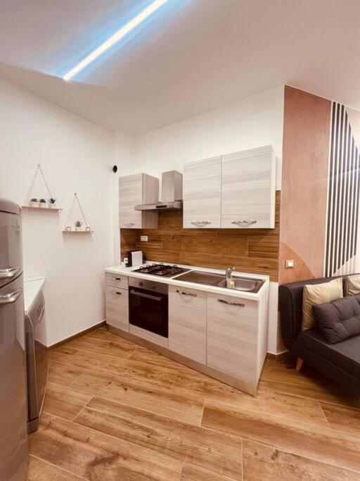 15 Min. Colosseo 1 - Casa di Giò - Two-Bedroom Apartment - 8