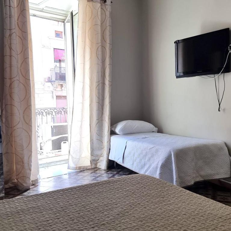 Cortile Stesicoro - King Room with Balcony - 9