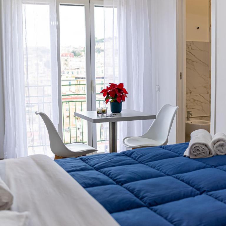 Nel Cuore di Parthenope - Camera Matrimoniale Comfort con Balcone e Vista Città - 15