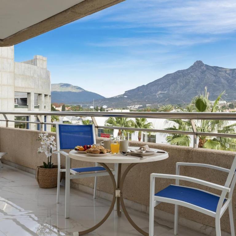 Vistas al mar en el centro de Puerto Banús 3 4H - Apartamento con vistas al mar - 34