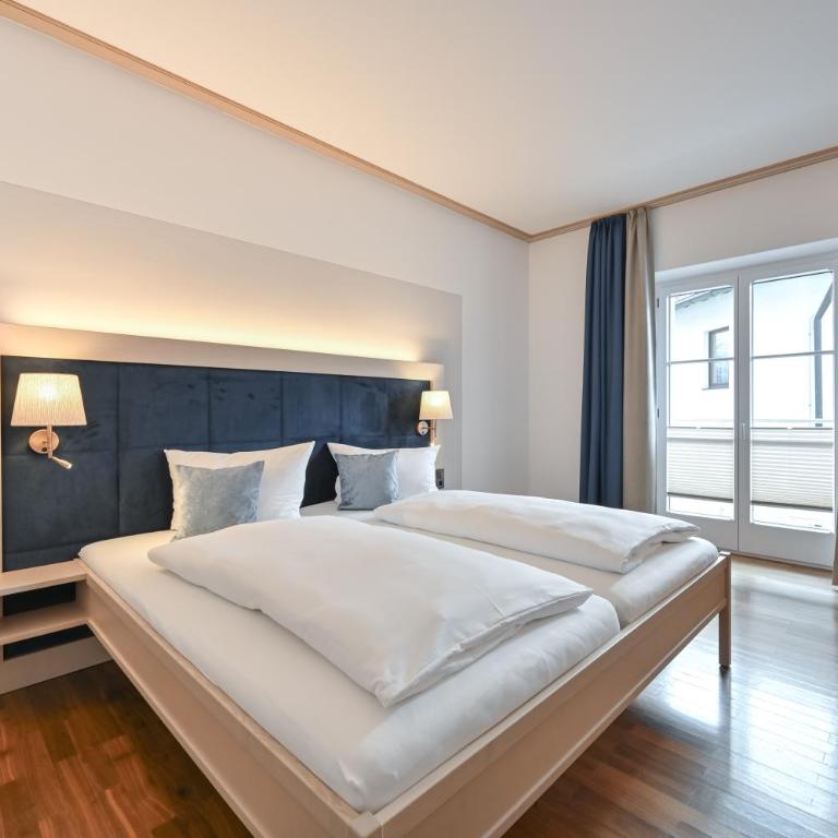 Gästehaus Sankt Ulrich - Doppelzimmer mit Balkon - 1