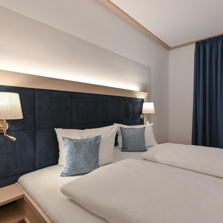 Gästehaus Sankt Ulrich - Doppelzimmer mit Balkon - 3