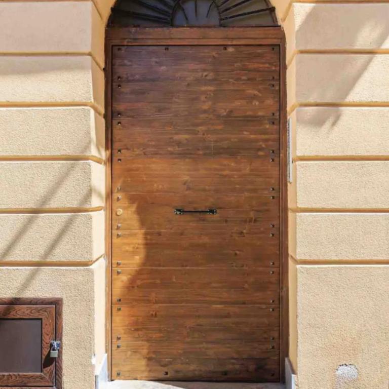 Appartamento nel centro storico di Palermo - Appartamento con 2 Camere da Letto e Balcone - 2