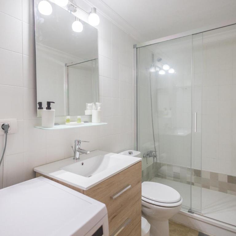 Floral Home - Large Private Terrace with Pool - One-Bedroom Apartment - 20