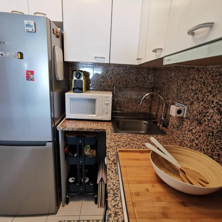Apartamento a 250m de la playa con terraza, aire acondicionado y WIFI - ES-89-95 - Apartamento - 14