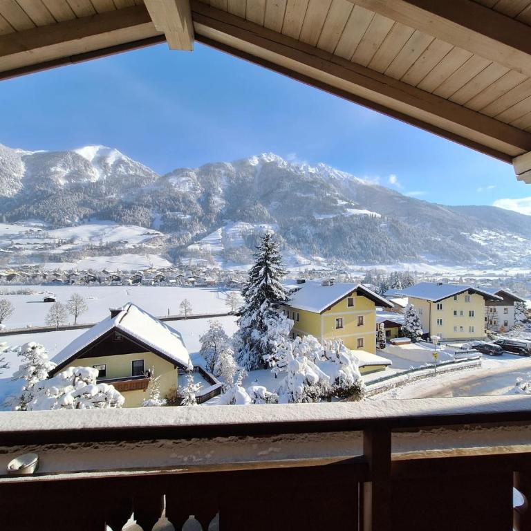 Appartement Wenger - Three-Bedroom Apartment - 11