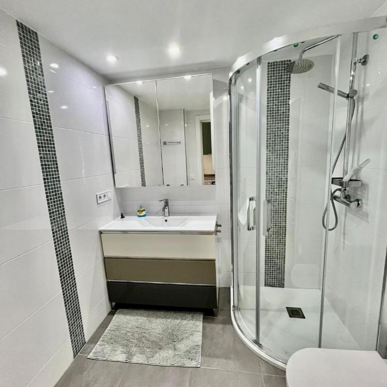 Luxury Sea View Apartment with 2 Terraces - Apartment with Terrace - 12