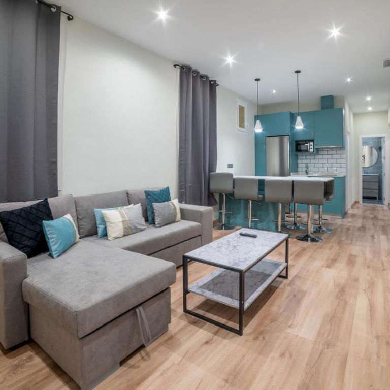 Modern Refurbished-2Bedrooms 1.5Bathrs-Justicia - Two-Bedroom Apartment - 1