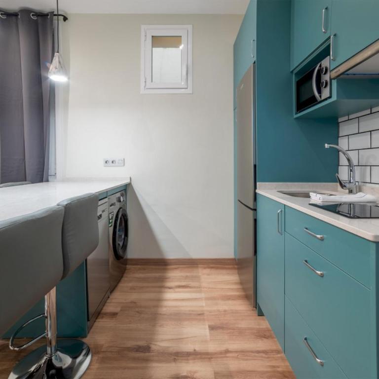 Modern Refurbished-2Bedrooms 1.5Bathrs-Justicia - Two-Bedroom Apartment - 6