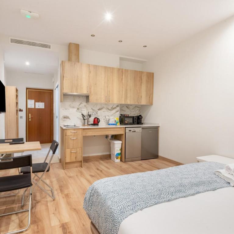 Accessible and renovated- 1Bedroom 1Bath- Justice - Studio Apartment - 8