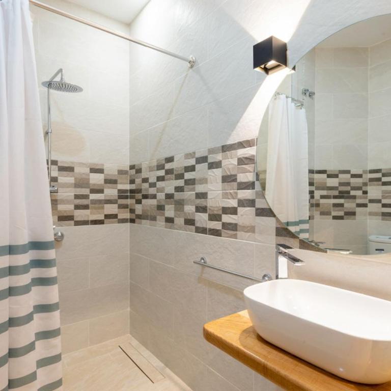 Accessible and renovated- 1Bedroom 1Bath- Justice - Studio Apartment - 11