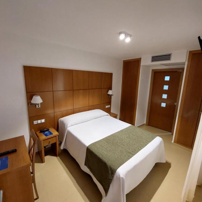 Hotel Tio Pepe - Habitación Doble Económica - 1 o 2 camas - 9