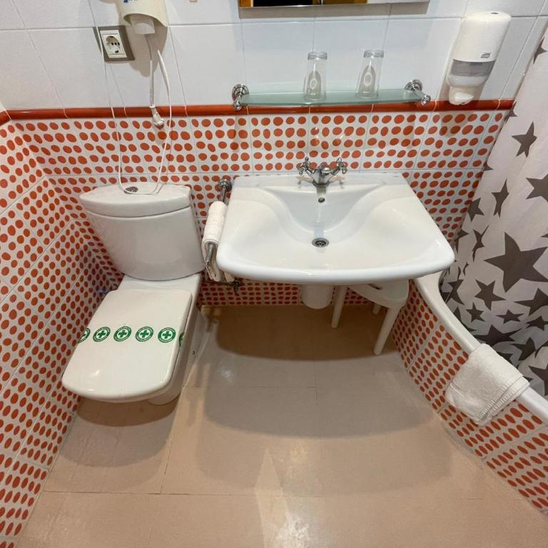 Hotel Tio Pepe - Habitación Doble - 1 o 2 camas - 9