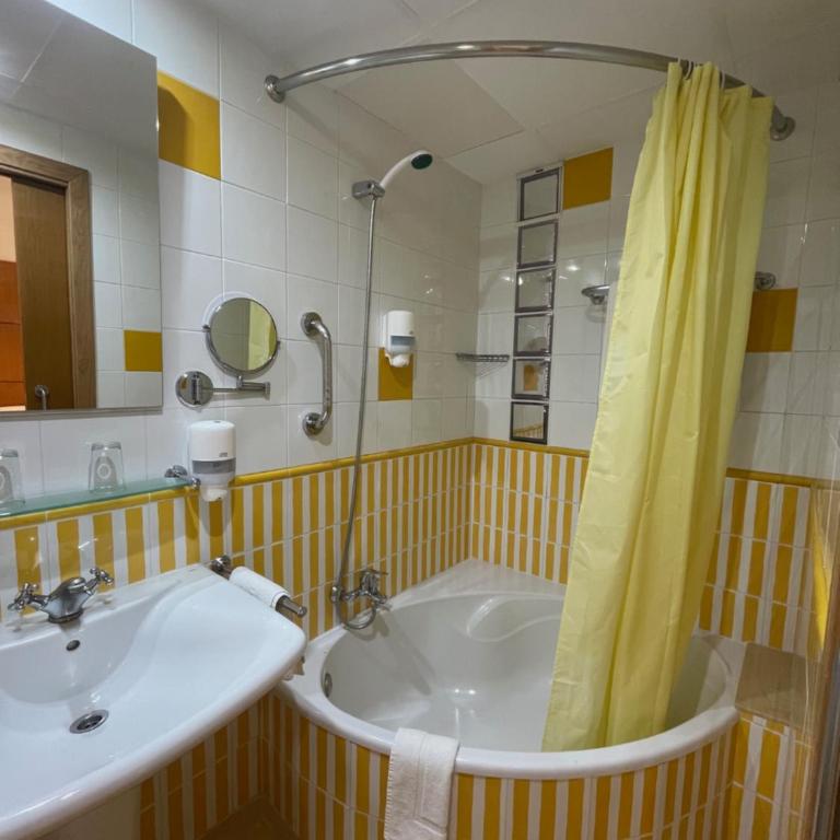 Hotel Tio Pepe - Habitación Doble - 1 o 2 camas - 5