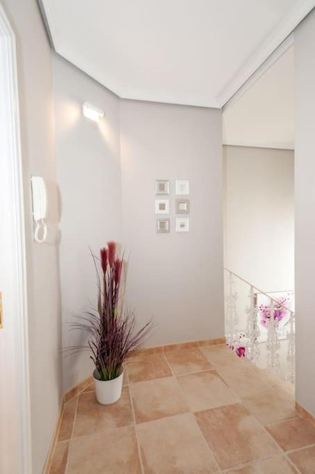 Villa Vanesa luxury private villa with a heated pool, 4 bedrooms and 4 bathrooms - Villa - 40