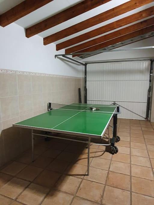 Villa Vanesa luxury private villa with a heated pool, 4 bedrooms and 4 bathrooms - Villa - 6