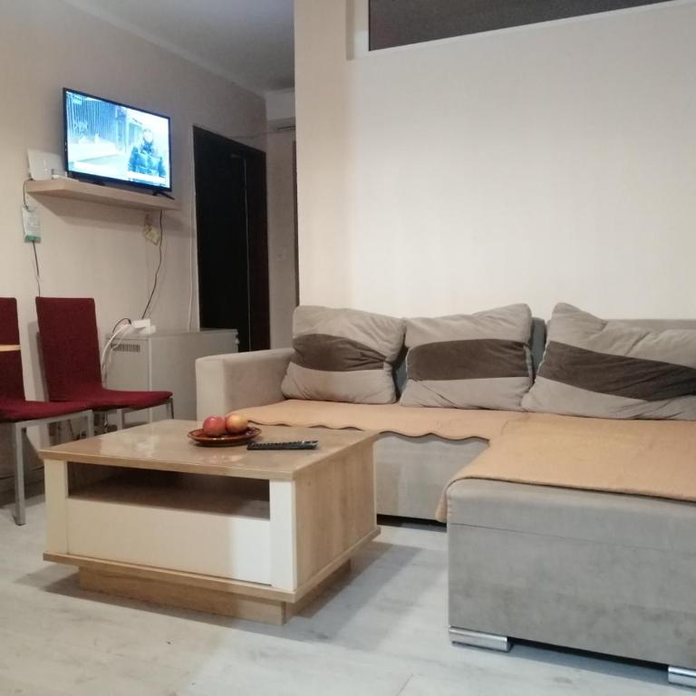 Квартира 200м от моря. - Two-Bedroom Apartment - 1