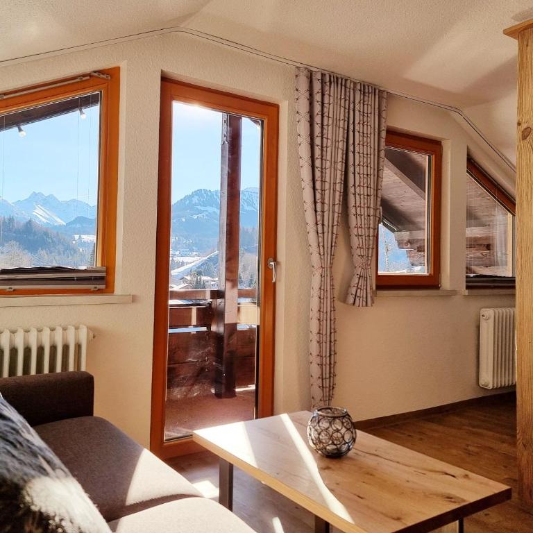 Gschwenderhaus Ferienwohnungen - Superior Apartment mit Balkon - 5